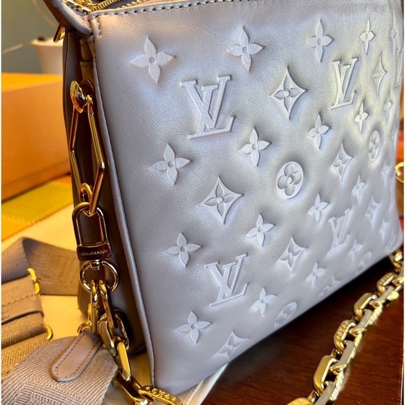 Louis Vuitton Coussin PM - Picture 7 of 9